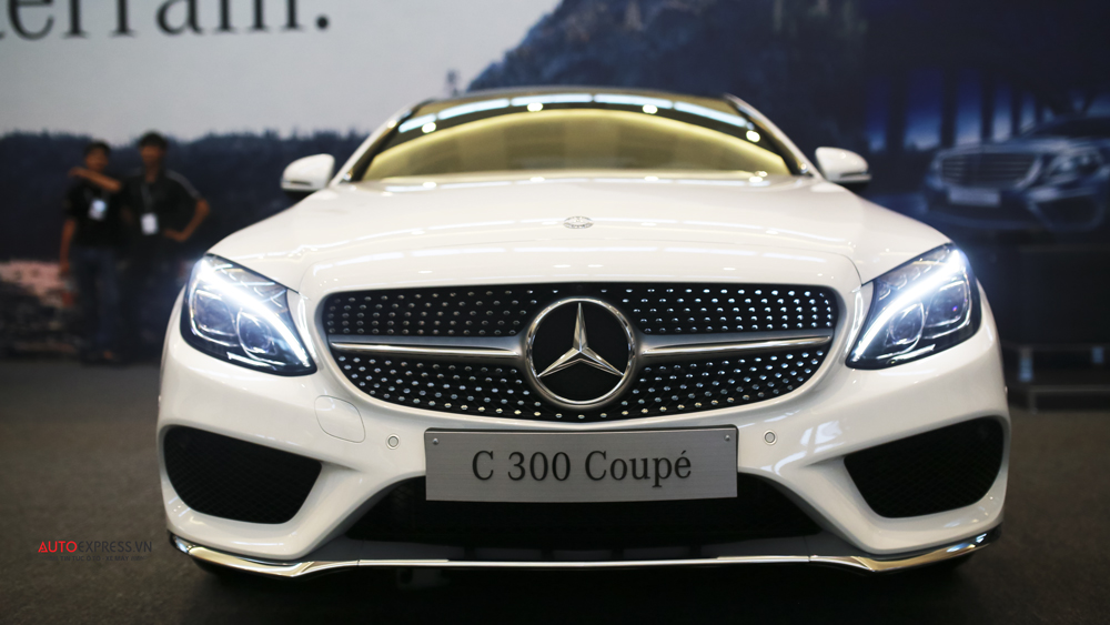 Mercedes-Benz C300 Coupe triển lãm Mercedes-Benz Fascination 2016 chủ đề SUVenture