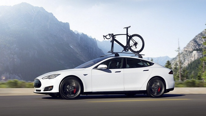 Tesla Model S P100D tăng tốc nhanh thứ 3 thế giới với pin nâng cấp