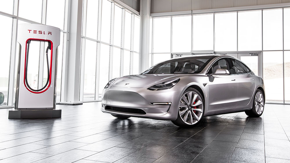 Tesla Model 3 là mẫu xe 'em út' với nhiều công nghệ hiện đại.