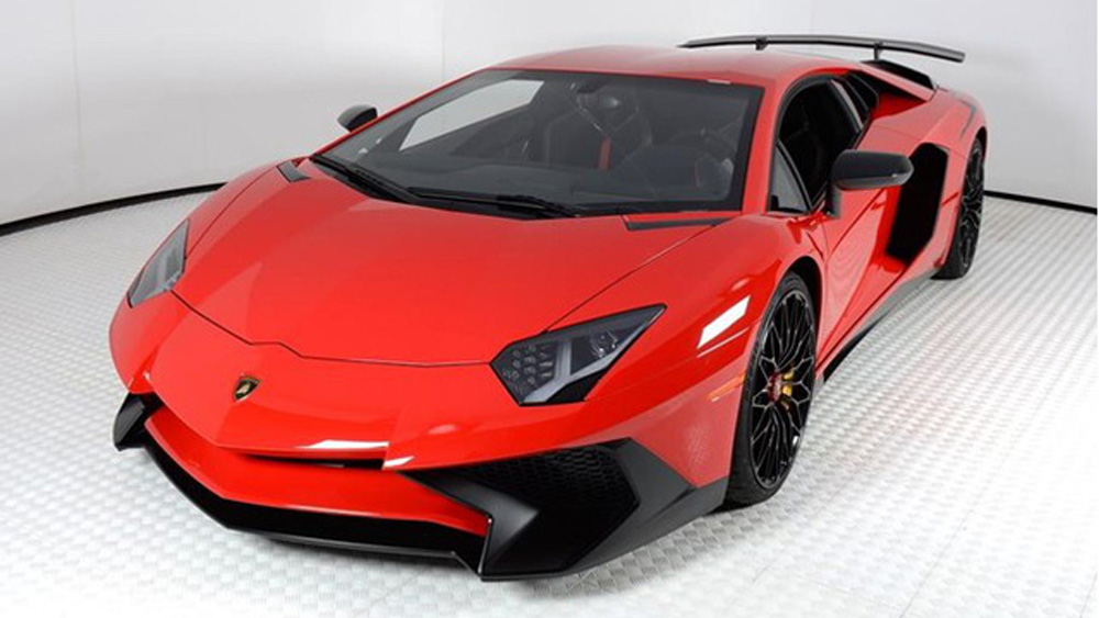 Lamborghini Aventador SV được rao bán với giá 12,7 tỷ Đồng