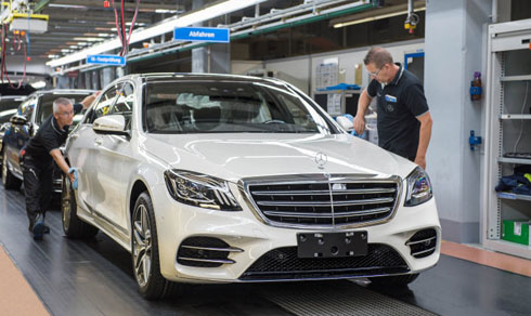 Mercedes hy vọng những chiếc xe tự lái xuất xưởng sẽ sớm tới tay những chủ nhân mới.