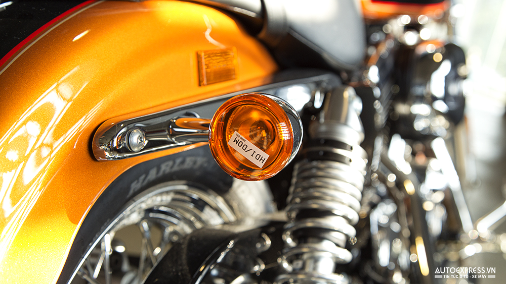 Đèn xi nhan xe Harley Davidson 1200 Custom.