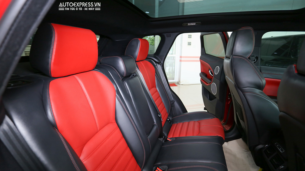Hàng ghế sau Range Rover Evoque 2016