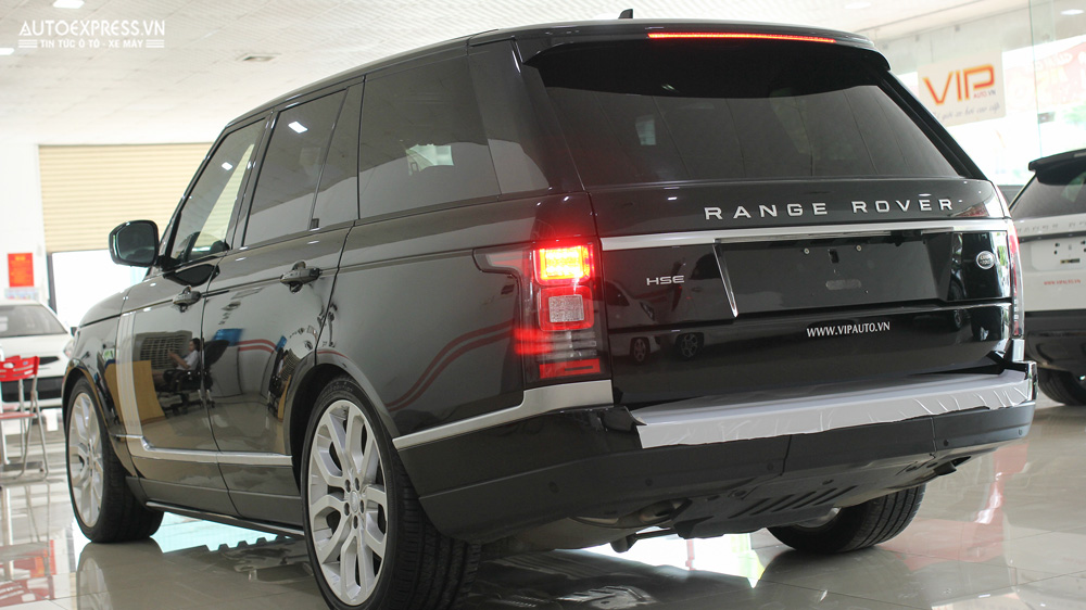 Range Rover HSE 2016 với khung gầm hợp kim nhôm gọn nhẹ