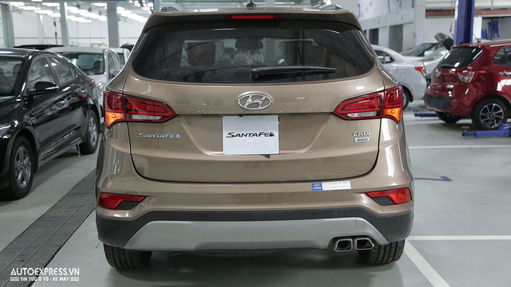 Hyundai Santa Fe 2017 giảm giá sốc tới 230 triệu Đồng liệu có lặp lại một  hiện tượng như Honda CRV