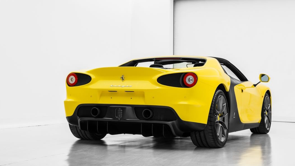 Siêu xe Ferrari Sergio được bán với giá 6,1 triệu đô 2