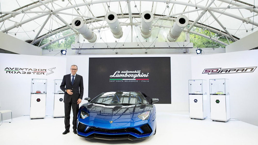 Lamborghini Aventador S Roadster dành riêng cho đất nước mặt trời mọc hình 1.