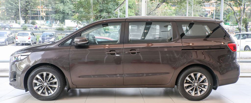  El auto familiar Kia Grand Sedona se actualiza con muchas características nuevas
