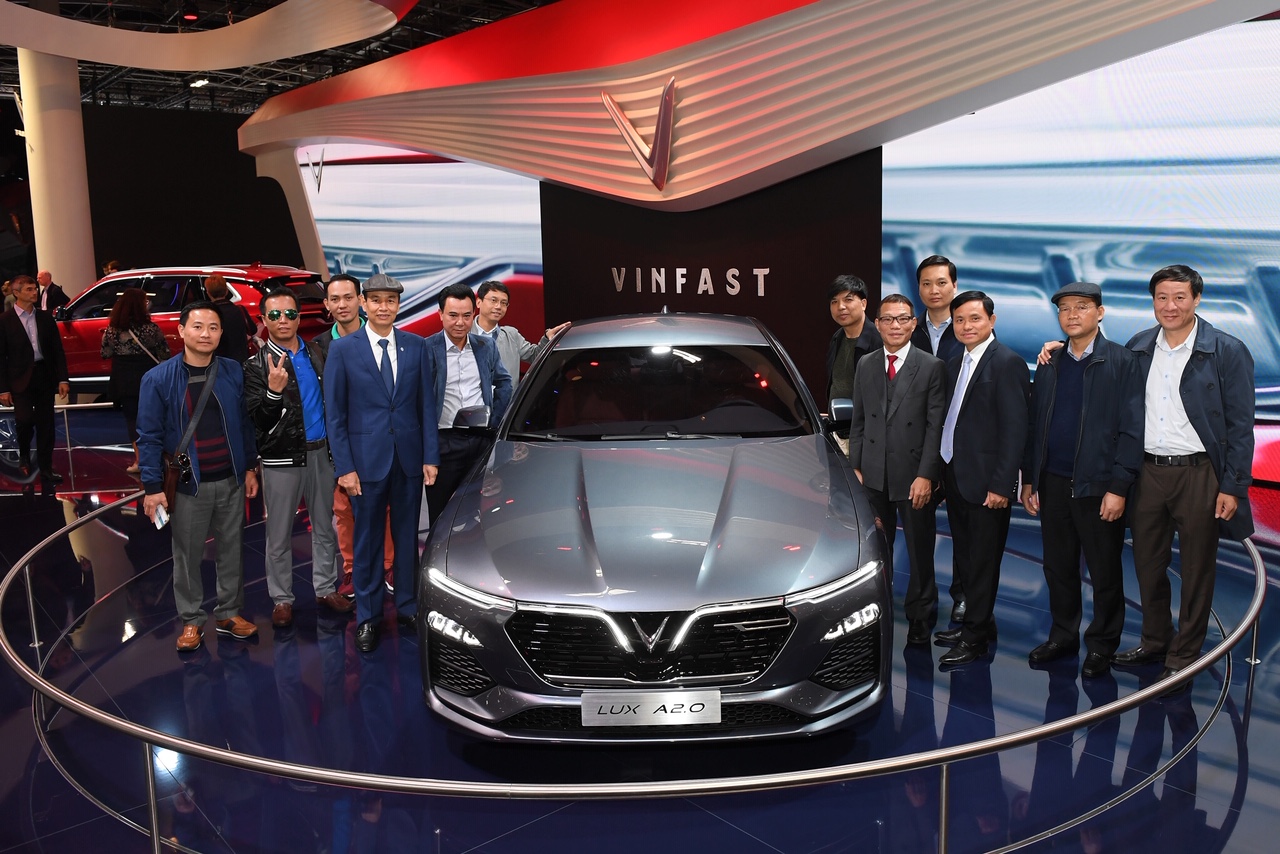 Mẫu VinFast LUX A2.0 ra mắt tại triển lãm Paris Motor Show 2018.