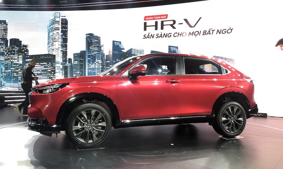 Honda HR-V thế hệ thứ 2 thiết kế mới, động cơ mới chốt giá bán chính thức tại Việt Nam