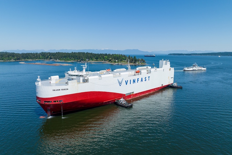 Lô xe VinFast VF 8 đầu tiên cập cảng Canada, sẵn sàng bàn giao từ tháng 6/2023