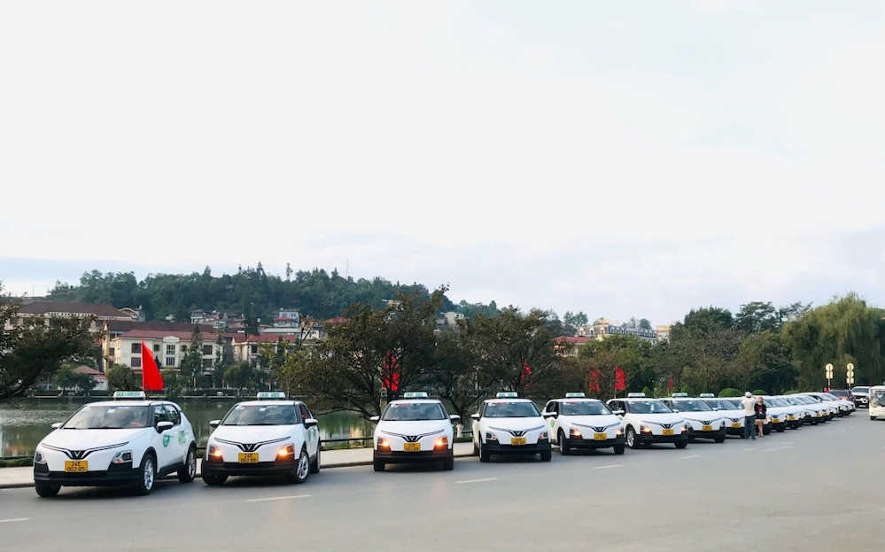 Taxi Xanh Sapa mua và thuê 250 ô tô điện VinFast