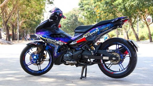 Yamaha Exciter 150 GP "lột xác" đầy màu sắc của biker Đồng Nai