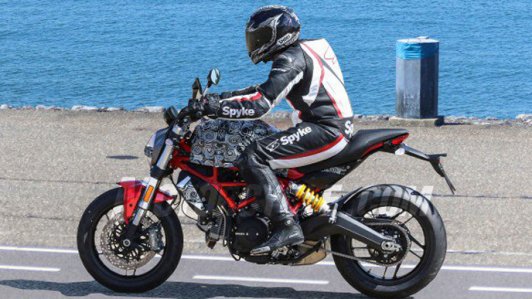 Ducati Monster 800 2017 mới lộ diện, làm mát bằng gió