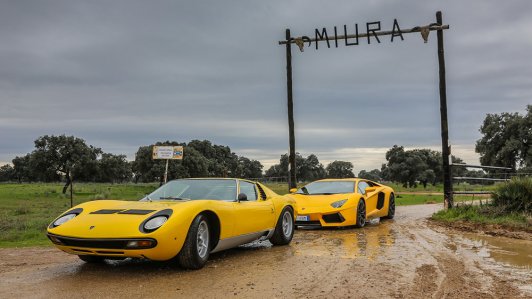 Dàn ‘siêu bò’ nối đuôi nhau kỷ niệm sinh nhật huyền thoại Lamborghini Miura