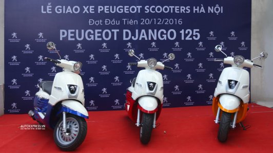 Huyền thoại "ô tô hai bánh" Peugeot Django 125 đầu tiên tại Hà Nội đã có chủ