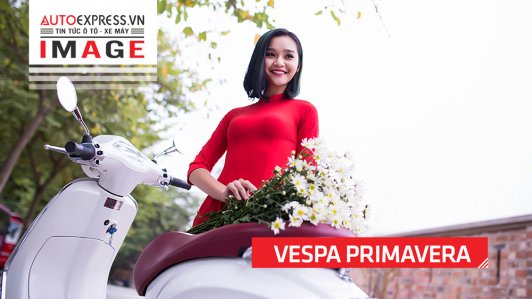 Vespa Primavera đẹp ngất ngây bên người mẫu Hà thành [VIDEO]
