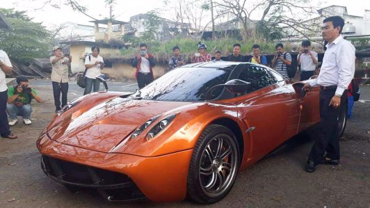 10 siêu xe, xe sang đắt đỏ bậc nhất Việt Nam