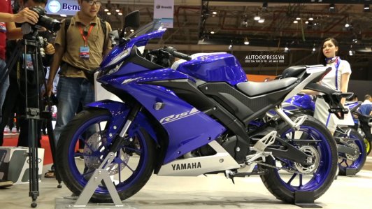 Cận cảnh "hổ giấy" Yamaha YZF-R15 2017 tại Việt Nam