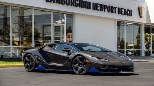 Cận cảnh siêu xe Lamborghini Centenario Blu Nethuns độc nhất thế giới