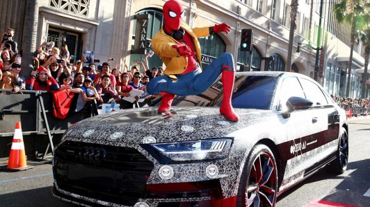 Audi A8 2018 lộ diện những hình ảnh đầu tiên trên phố