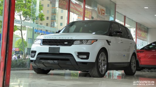 Diện kiến SUV Anh Quốc Range Rover Sport SE trắng tinh khôi tại Hà thành