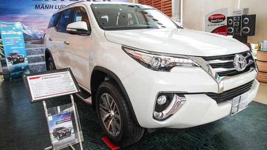 Mặc hoài nghi, chê bai Toyota Fortuner vẫn bán cả ngàn xe mỗi tháng