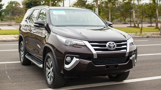 Lộ giá Toyota Fortuner máy dầu, số tự động sắp về Việt Nam