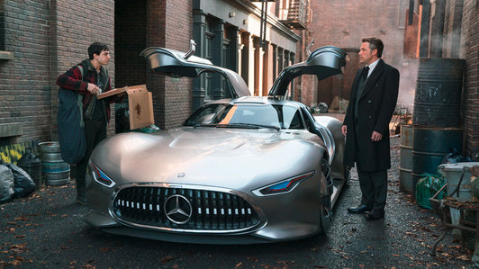 Mercedes-Benz AMG Vision GT bất ngờ xuất hiện trong phim "bom tấn" Justice League