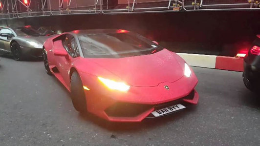 “Lóa mắt” với Lamborghini Huracan đính 1,3 triệu viên pha lê