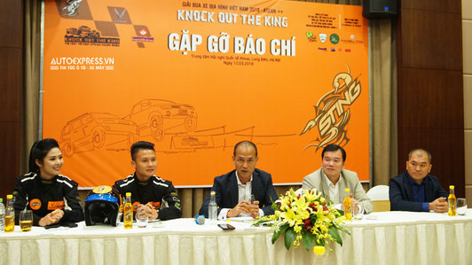 Quang Hải được mời làm VĐV danh dự giải đua xe địa hình đối kháng KOK
