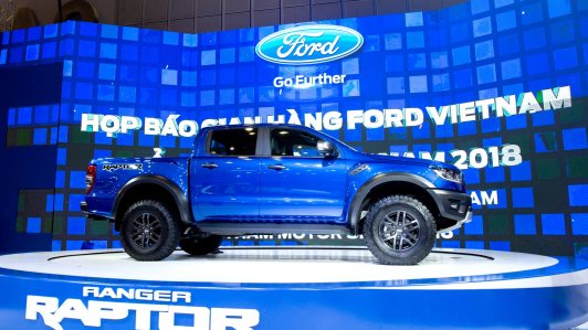 Ford trình làng Ranger Raptor và chất SUV Mỹ tại triển lãm VMS 2018