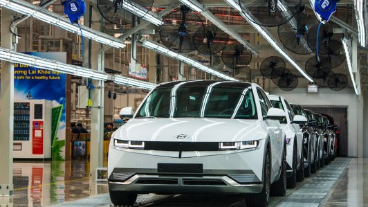 Xe điện Hyundai IONIQ 5 lắp ráp giá từ 1,3 tỷ đồng có công nghệ gì đặc biệt?