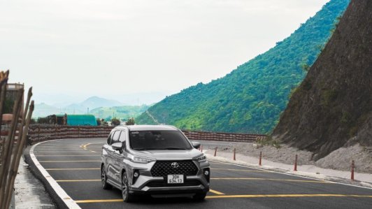 Ưu đãi đến 100% phí trước bạ, Toyota hứa hẹn bảo vệ ngôi vị dẫn đầu thị trường ô tô du lịch tháng 9